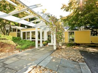 100 Crow Hill Rd, Mount Kisco, NY 10549