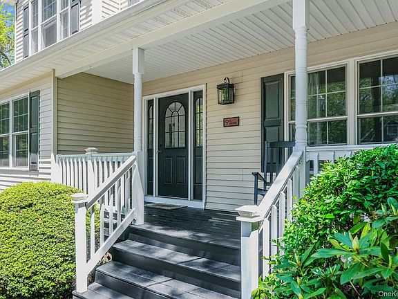 5th image of 9 Saint James Drive