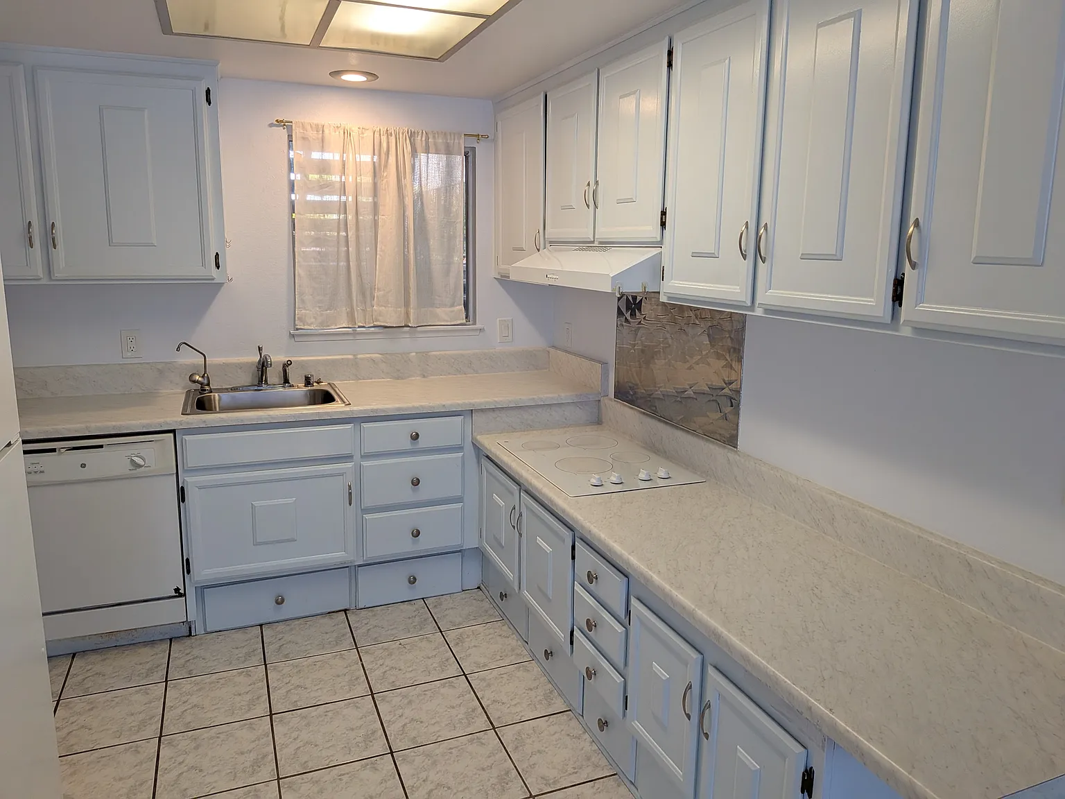 2 bed, 1057 sqft, $2,945 — Photo 3