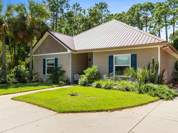 129 Betty Dr, Pt Saint Joe, FL 32456