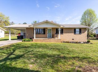 224 Bicentennial Trl, Rock Spring, GA 30739