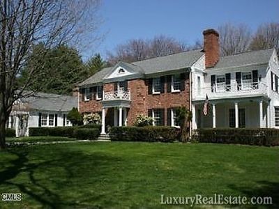 27 Wahackme Rd, New Canaan, CT, 06840