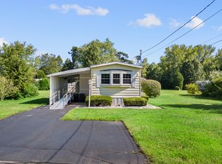 18 Deerfield Dr, Prospect, CT 06712