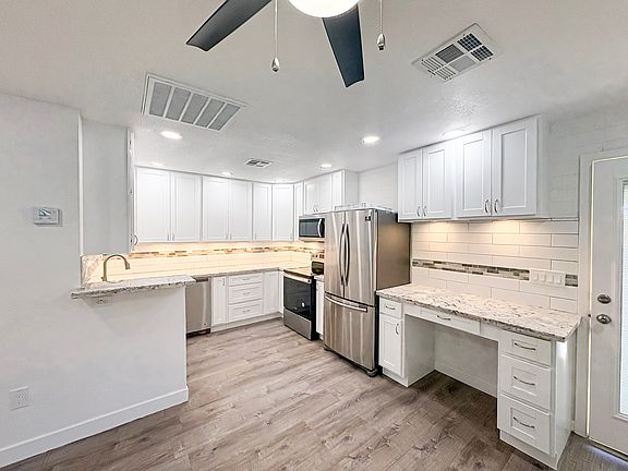 5th image of 2737 E Glenrosa Ave #7
