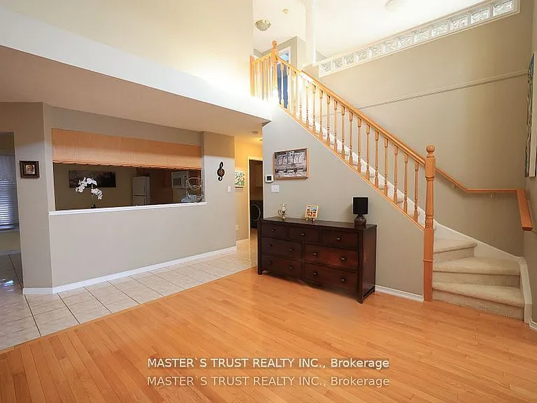 784 Gordon St #6 — Photo 9