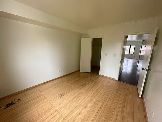 Rented by Premier Metro Realty Corp | media 21