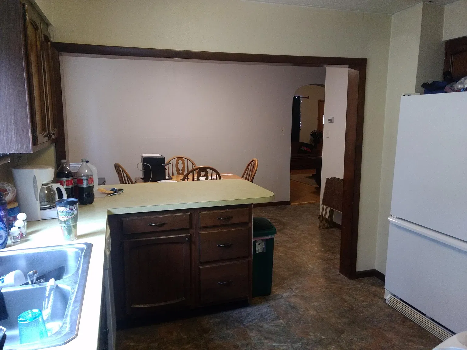 3 bed, 1200 sqft, $1,464 — Photo 2
