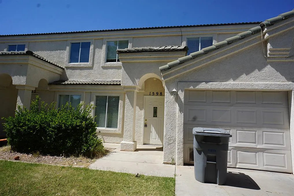 R596 - 1598 W 1170 N — Photo 1
