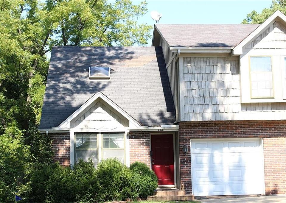2nd image of 7741 England Dr