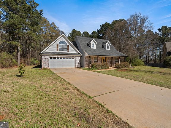 3rd image of 950 Besse Way