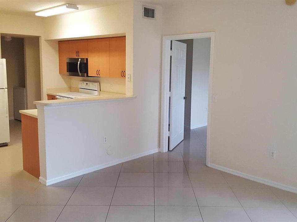 1st image of 2507 Belmont Ln
