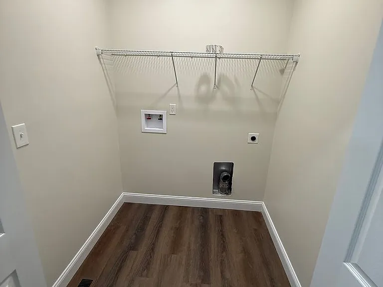 1355 Joe Stephens Rd — Photo 29
