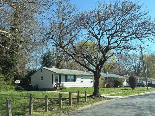 55 Saint John Dr, Wilmington, DE 19808