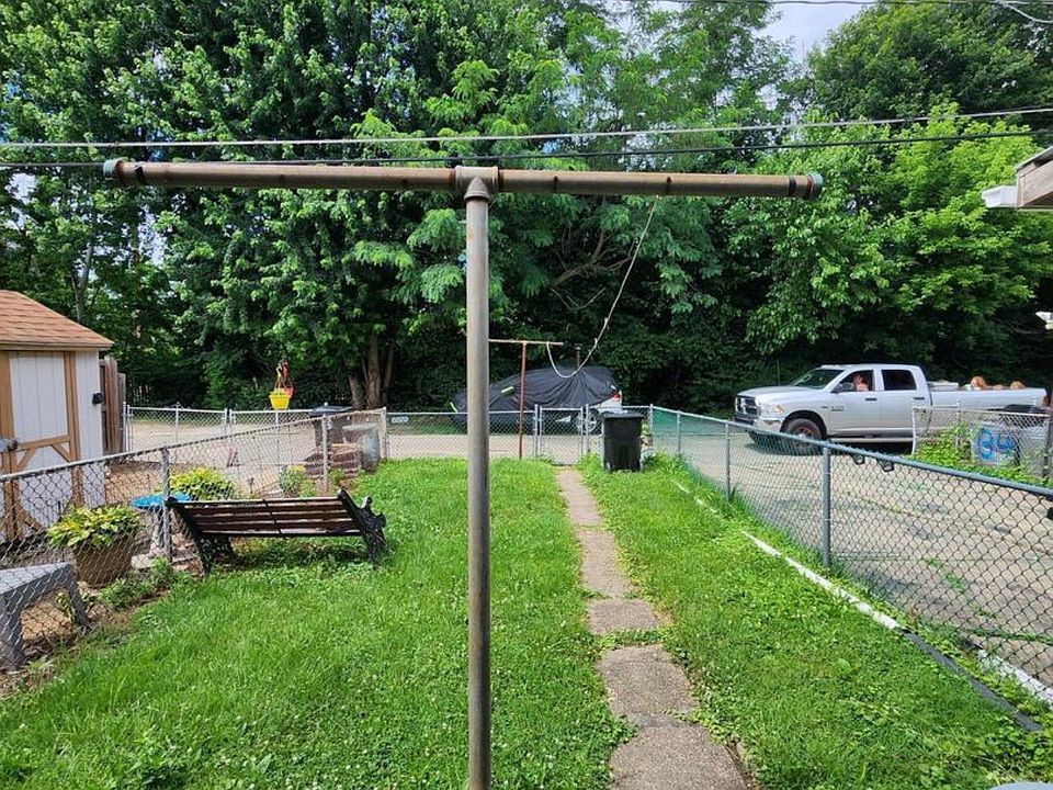 2nd image of 830 Middlesex Rd