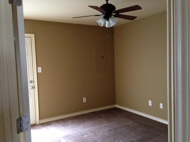 2nd image of 1709 Pecan St