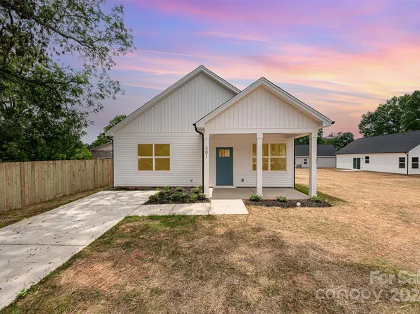 301 C St, Cherryville, NC 28021