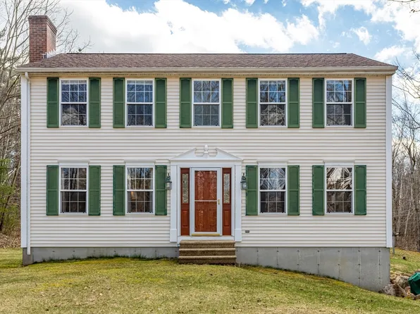 46 Dogwood Rd N, Hubbardston, MA 01452