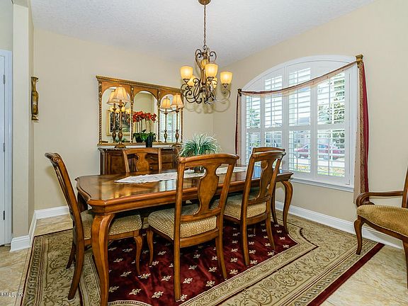 4th image of 9761 Woodstone Mill Dr