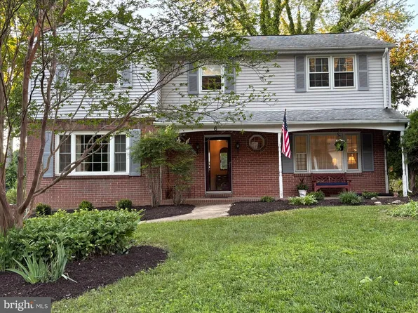 6 Fireoak Ct, Cockeysville, MD 21030