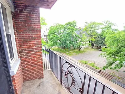 26 Quint Ave #35 — Photo 8