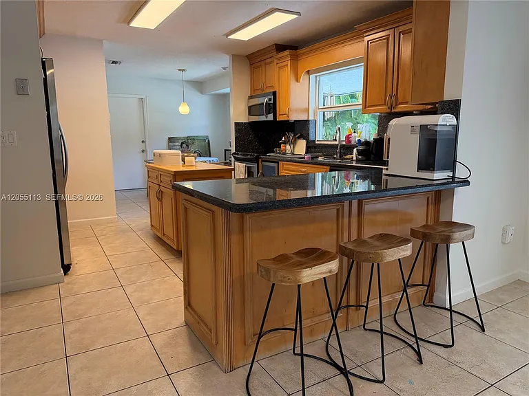 5721 SW 59th Pl — Photo 5