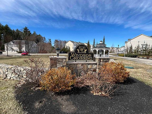 2nd image of 28 Acadia Lane