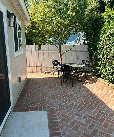 13428 Bailey St — Photo 9