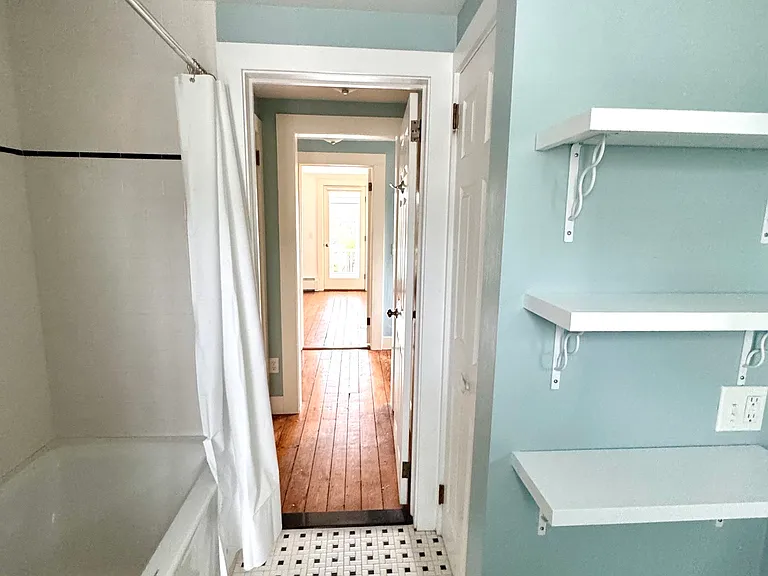 21 Diving St — Photo 27