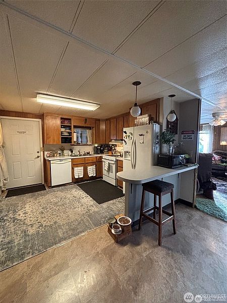 4th image of 1841 Trosper Road SW #60