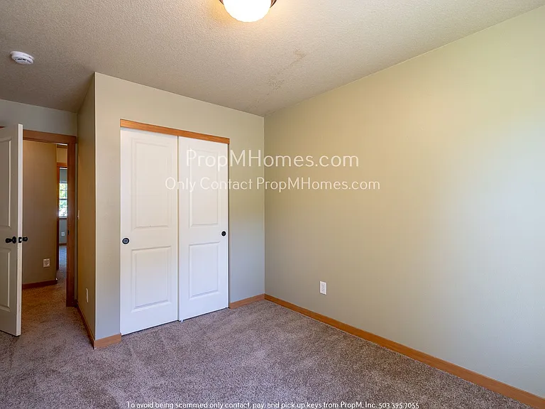 2611 SE 105th Ave — Photo 11