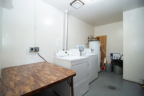 1110 Lewis St #2 — Photo 21
