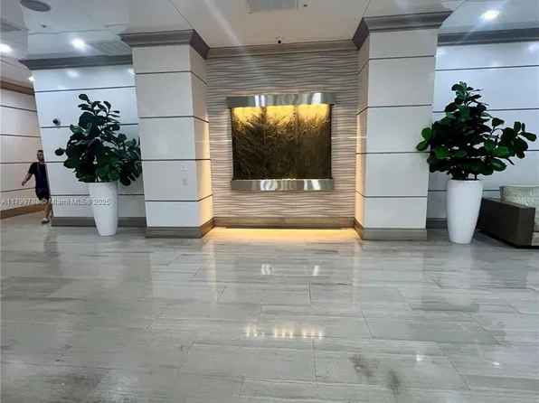 19390 Collins Ave APT 303, Sunny Isles Beach, FL 33160