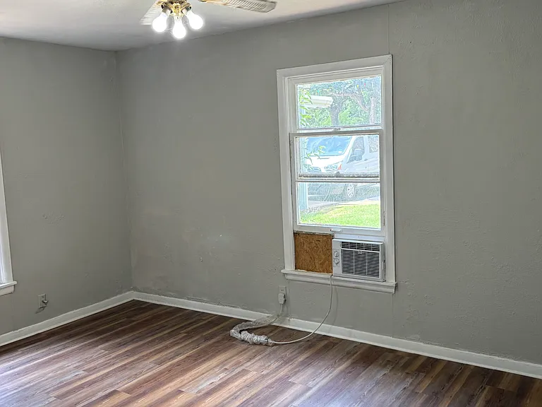 803 Cherry St — Photo 25