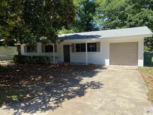 1717 Breckenridge St, Texarkana, TX 75501