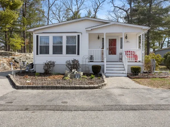 29 Leisurewoods Dr, Rockland, MA 02370