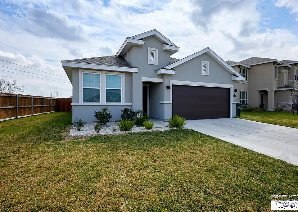 2414 Cove Real Dr