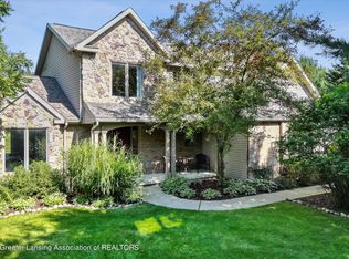 2297 White Pine Dr, Williamston, MI 48895