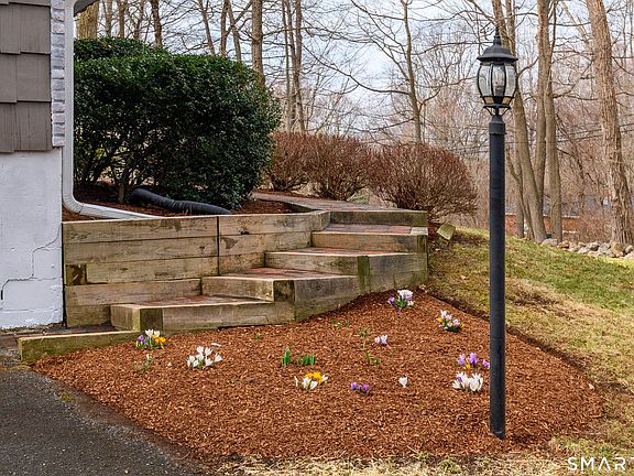 3rd image of 83 Birch Hill Road