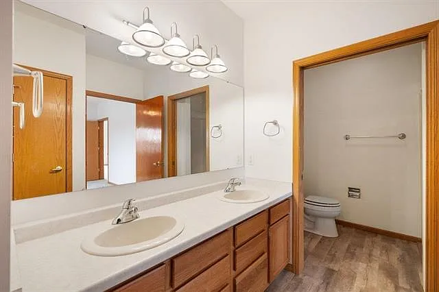 301 Harbour Town Dr #301 — Photo 26