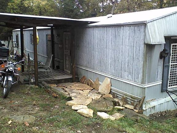 2nd image of 560 River Rd
