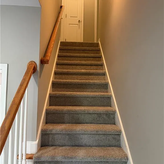 995 Stefan Walk — Photo 10