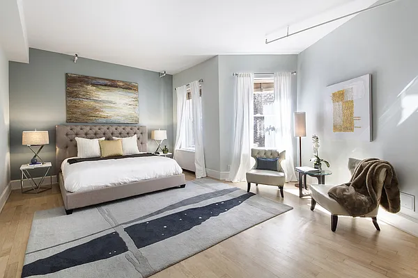 Sold by Stribling | media 4