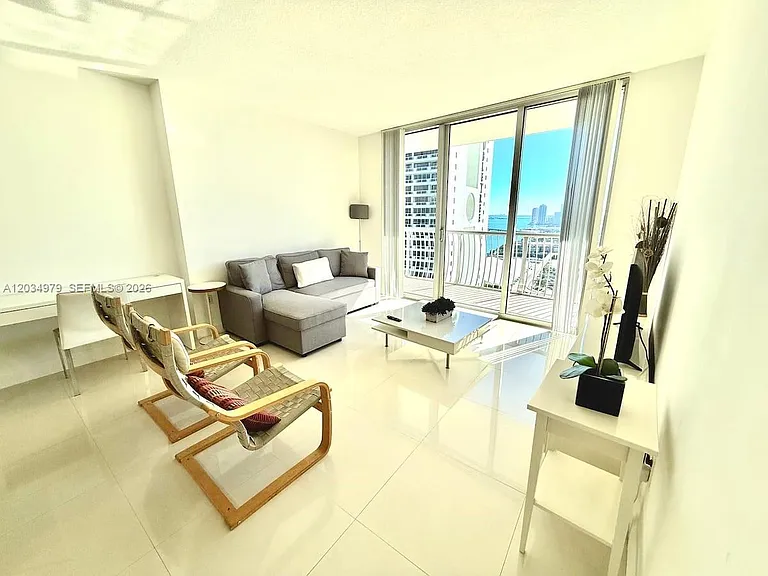 1750 N Bayshore Dr #3010 — Photo 17