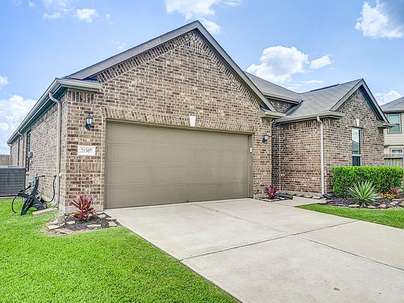 3rd image of 25307 Champion Ridge Ct