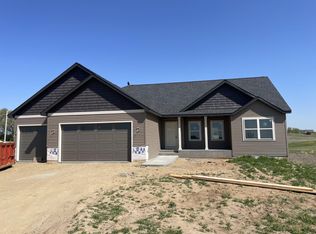 606 222nd Ave, Somerset, WI 54025