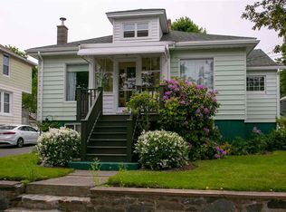 6273 Willow St, Halifax, NS B3L1P1
