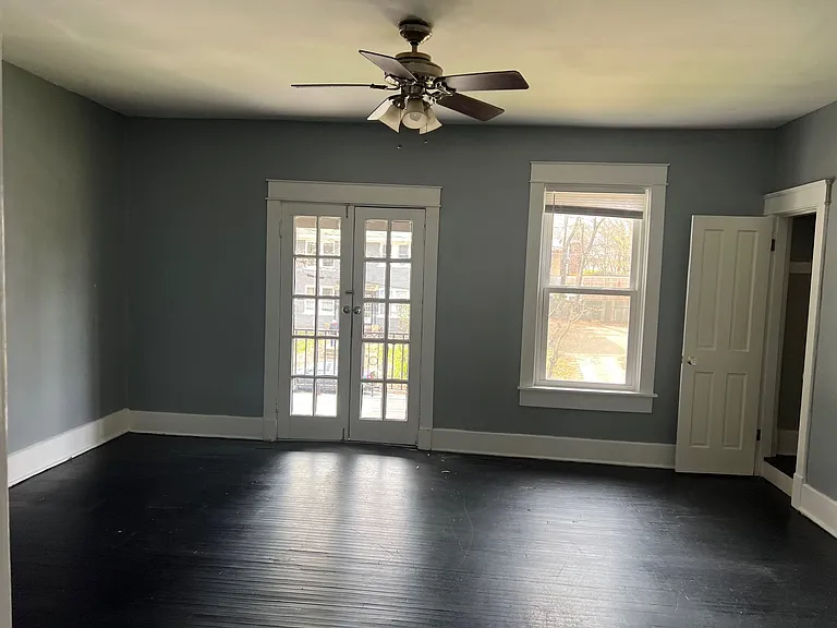190 Hawthorne St — Photo 12