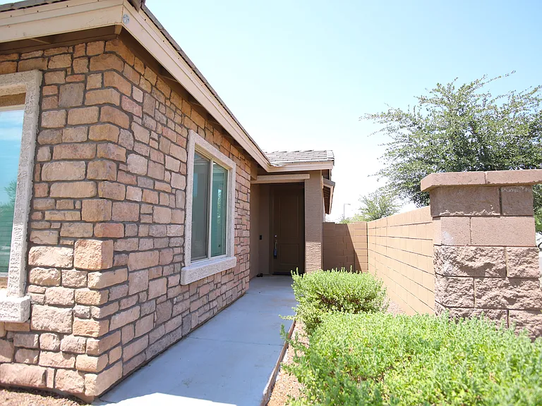 9210 W Willow Bend Ln — Photo 4