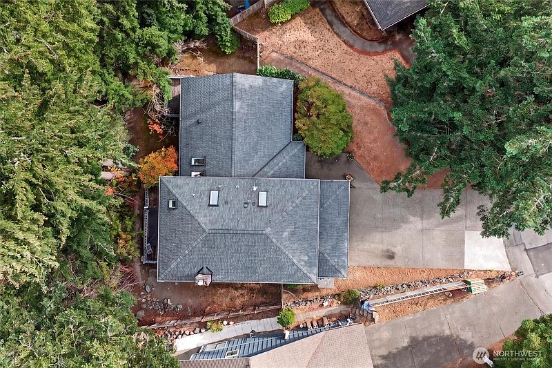 3rd image of 6412 45th Street W
