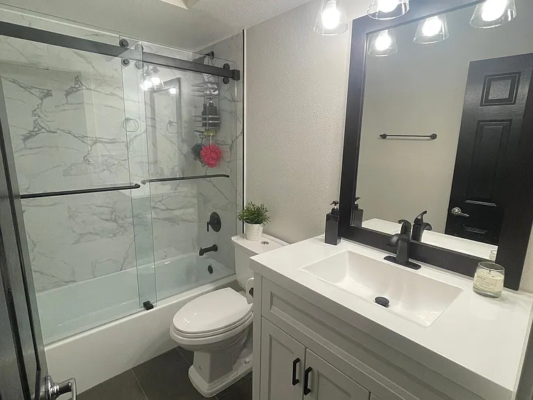 141 S Clark Dr #412 — Photo 9